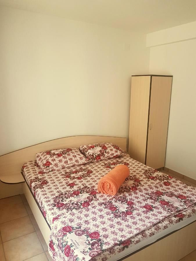 코스티네스티 Vila Sol Gemenii 아파트 외부 사진